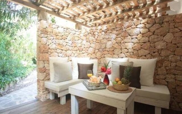 Can Aisha - Adults Only