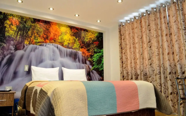 Hostal Encantos
