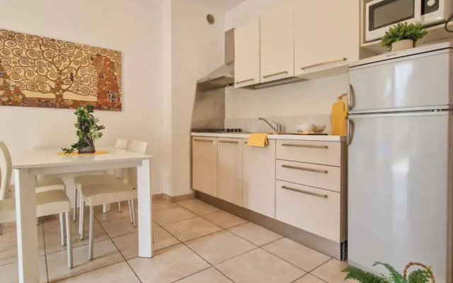 Nice Apartment With Huge Swimming Pool and Solarium