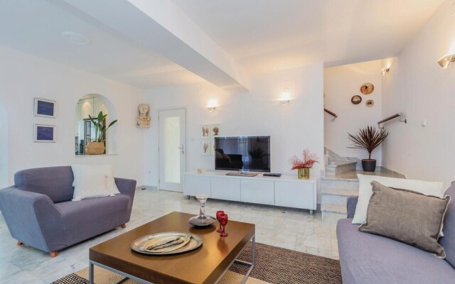 Stunning Home in Njivice With Wifi and 3 Bedrooms