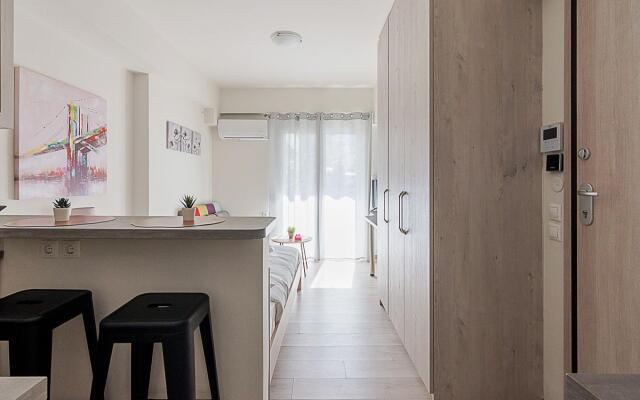 Modern Athens Studio by Cloudkeys