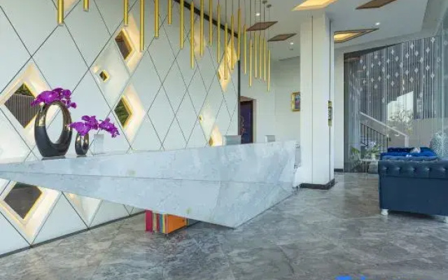 Lovely Apartment with Pool on the roof at Surin Beach