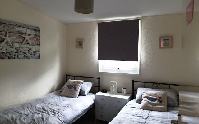 Lovely Lodge Next To The Mansion House Llansteffan