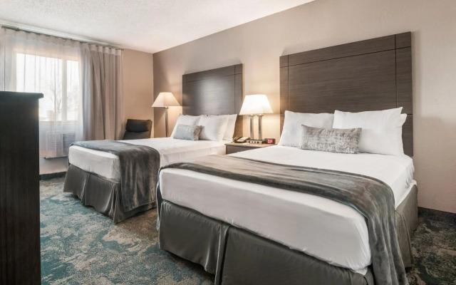 American Inn Suites Detroit Metro Airport