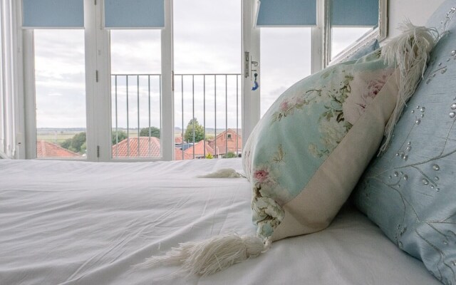 Longshore, Aldeburgh