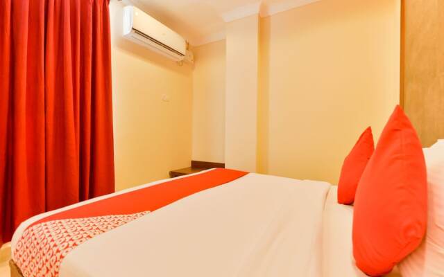 OYO 15247 New Woodlands Hotel