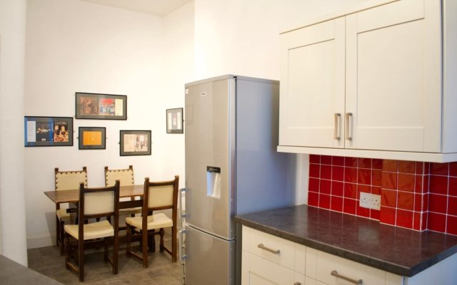 1 Bedroom Property in Leith