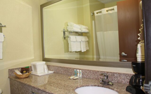 Quality Inn East