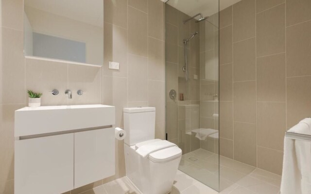 Super Spacious City View Apartments