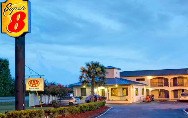 Super 8 by Wyndham Walterboro