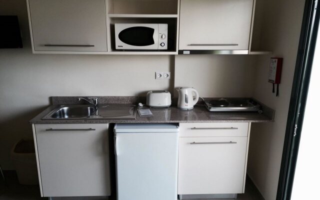 Kristalli Hotel Apartments