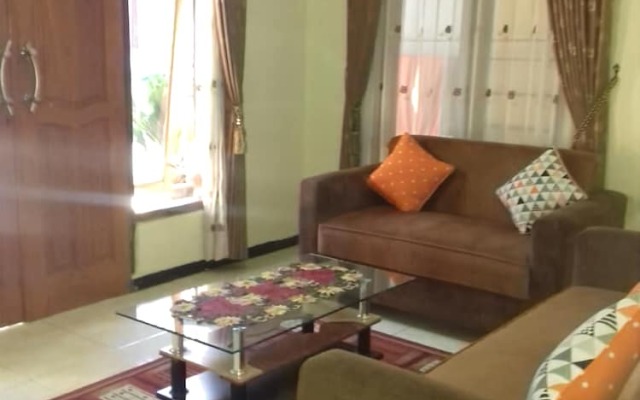 Lestary Homestay