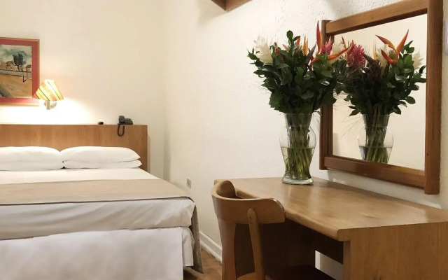 Rojas All Suites Hotel