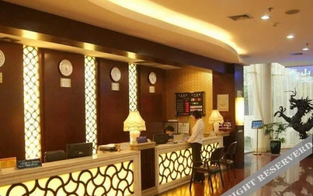 Longshan Hotel