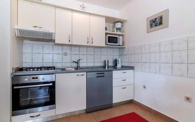 Apartment Biserka