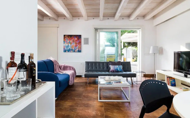 Beautiful Villa in Pachino with Private Terrace