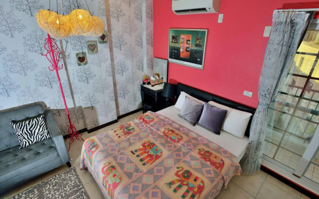 White Cotton Candy B&B