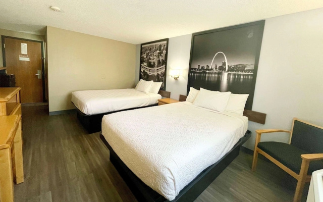 Super 8 Motel - St. Clair