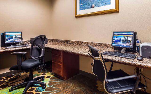 Best Western Plus Woodway Waco South Inn & Suites