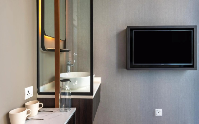 Beverly Hotels Elements
