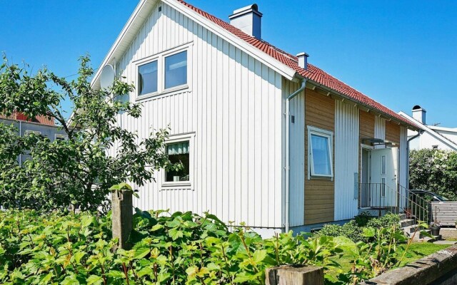 4 Star Holiday Home in Åsa