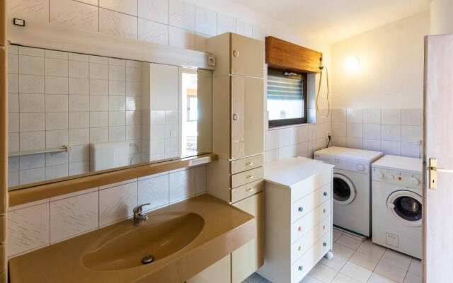 Awesome Apartment in Klek With 3 Bedrooms and Wifi