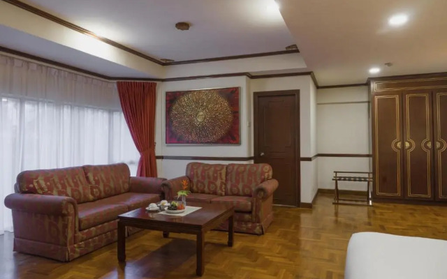 Shah's Village Hotel