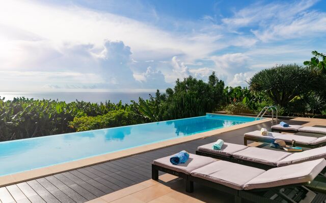 Contemporary villa, heated infinity pool, sea-views | Designhouse