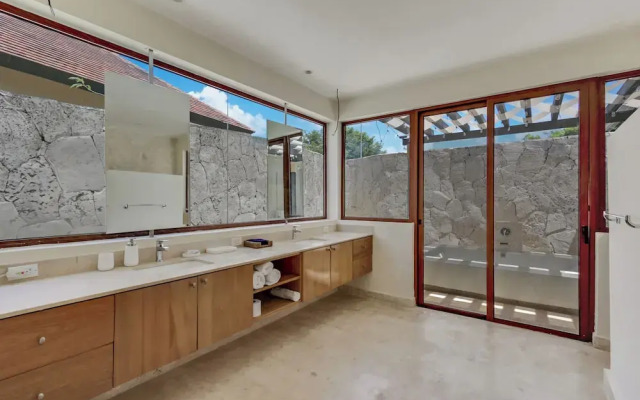 Stylish Newly Built Villa in Cap Cana