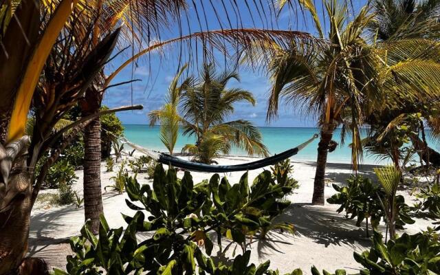 Clouds Beach Retreat Laamu