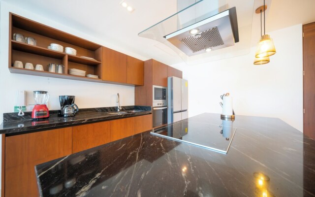 Marila - Luxury 3 BR - Ocean View & Pool