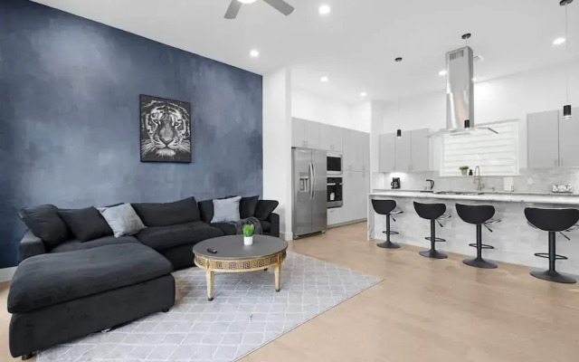 Newly Built Modern 3 Bedroom Houston Home