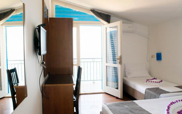 Beach Hotel Plaza