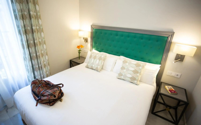 Plazuela del Carbón Suites