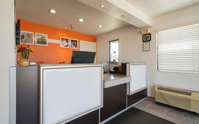 Americas Best Value Inn & Suites Humble