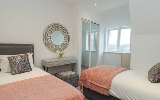 Harbourside Haven Penthouse 1