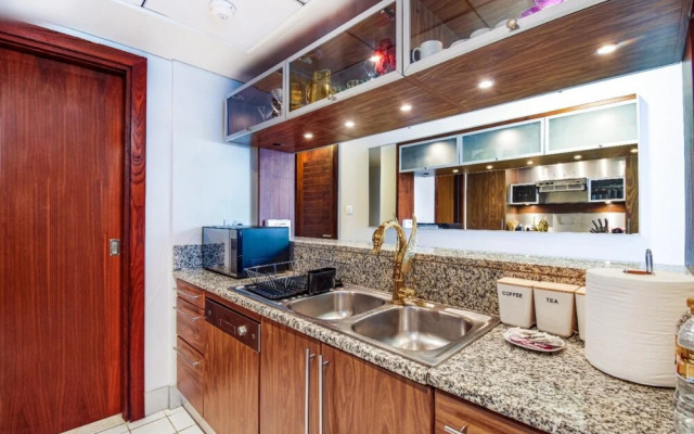 2B Apt With Waterfront View JBR