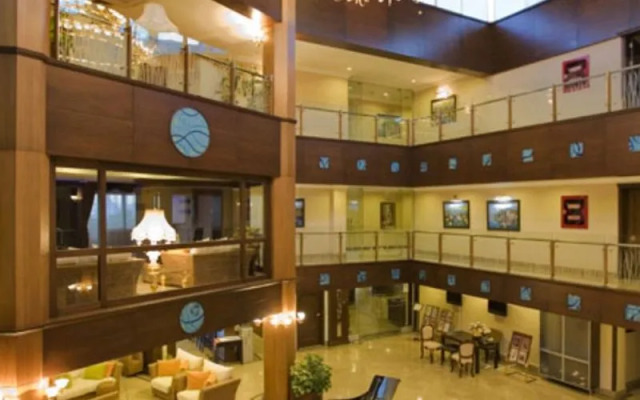 Latanya Park Resort