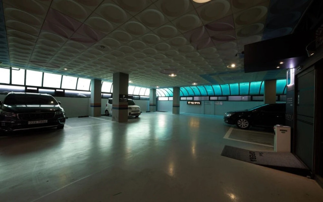 Daejeon Yuseong Bergen Hotel