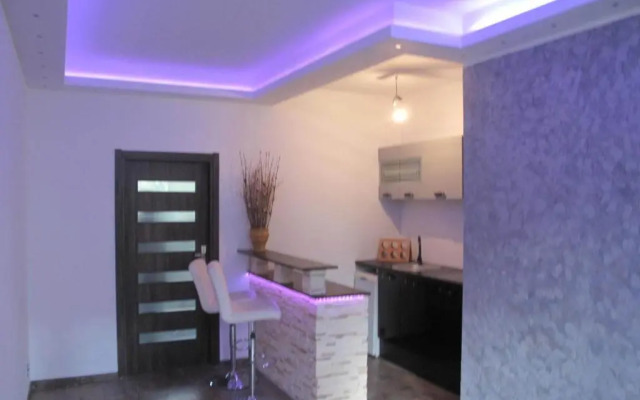 Apartament Neon