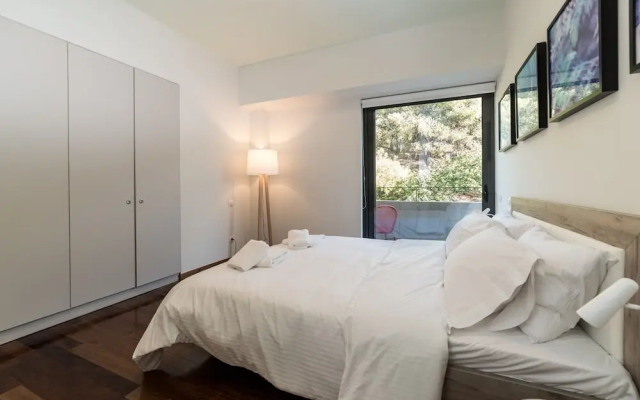 Zoia The Hill 8 Athens City Center