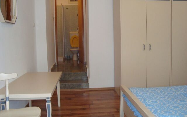 Apartments Zlatko