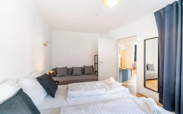 RHC Central Station Premium Apartments | contactless check-in