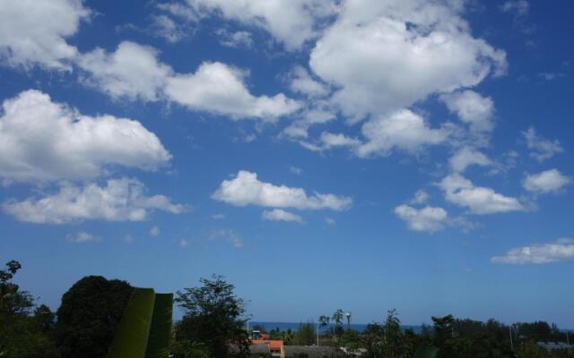 Khaolak Hillside Villa
