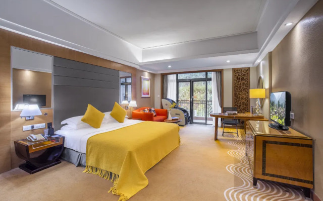 Zhaoqing Senlan Yunhai Hotel