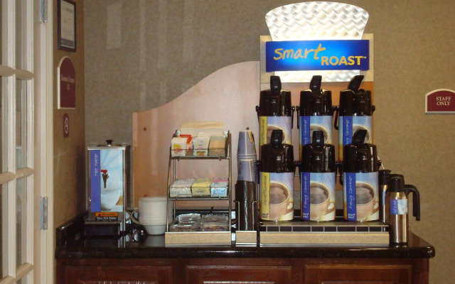 Holiday Inn Express & Suites Eagle Pass by IHG