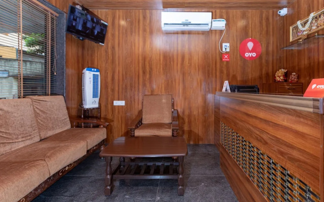 Oyo 17224 Swarnam Residency
