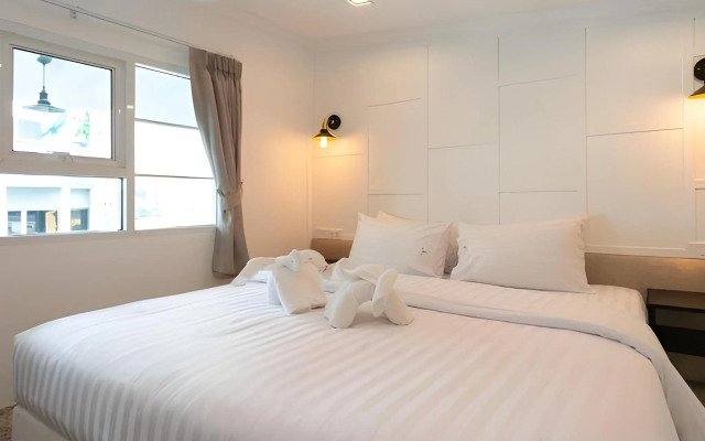 White Ivory Bed & Breakfast