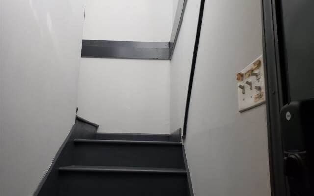 Apartment - 1064 College Street