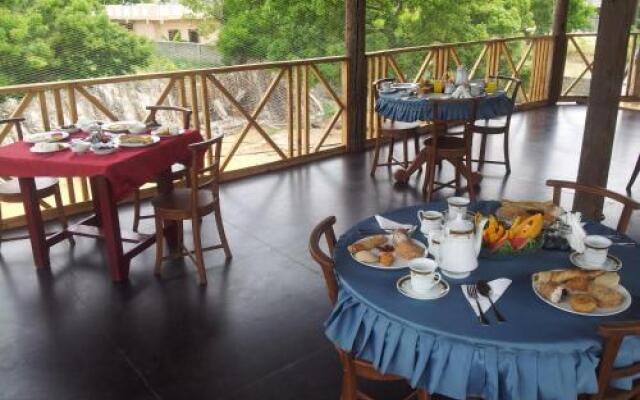 Trinco Hemach Beach Hotel